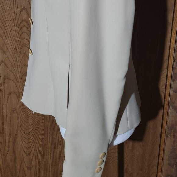 Petite Sophisticate Light Beige Office | Dinner Blazer w/Buttons - Size 2 - Picture 5 of 13
